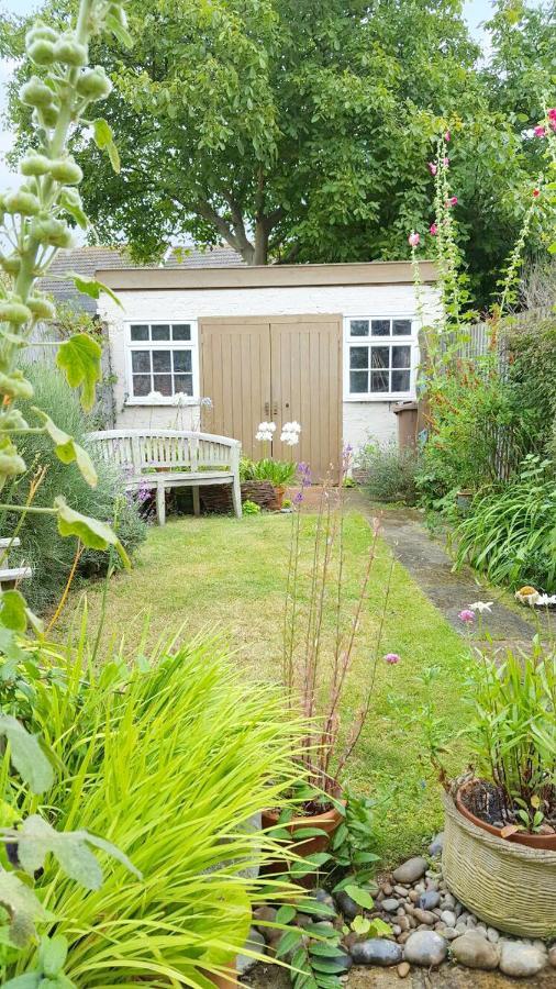 Walnut Cottage Aldeburgh Eksteriør billede